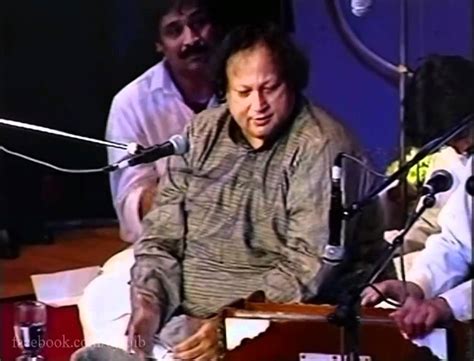 Nusrat Fateh Ali Khan'nin İstanbul Konseri: Müzik ve Mistik Bir Buluşma!