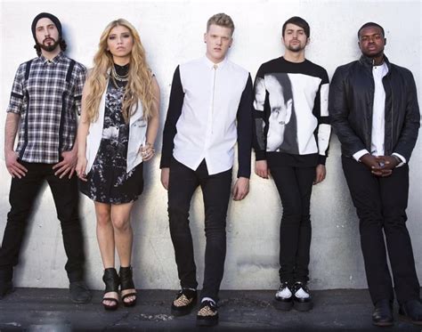 Does Pentatonix Use Instruments: A Harmonious Exploration of Vocal Artistry