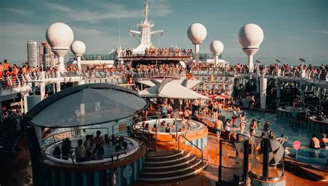 How Many People Fit in a Cruise Ship: And Why Do They All Want to Bring Their Pets?