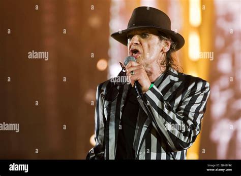 Udo Lindenberg'nin Berlin Konseri: Alman Rokunun Efsanesi Sahneye Dönüyor!