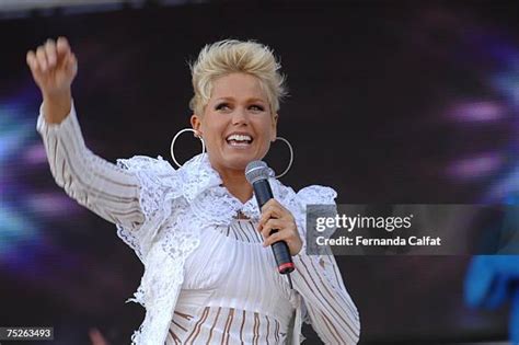 Xuxa Meneghel'in İstanbul Konseri: Brezilya İkonunun Şehrimizi Sallaması mı Bekleniyor Yoksa Yeni Bir Skandal mı Patlıyor?